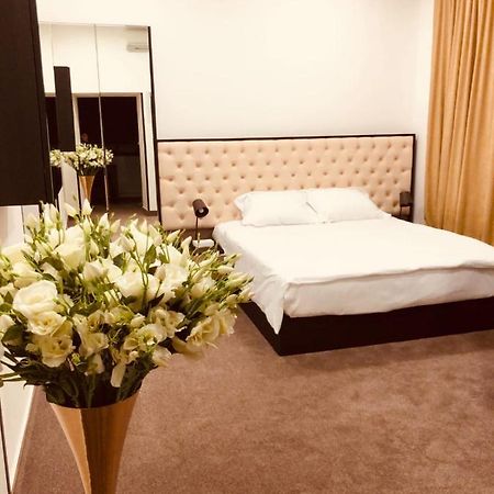 It Hotel Tumanyan Street Γιερεβάν Εξωτερικό φωτογραφία