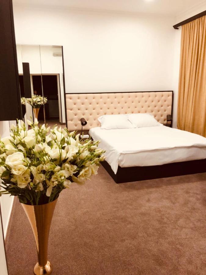 It Hotel Tumanyan Street Γιερεβάν Εξωτερικό φωτογραφία