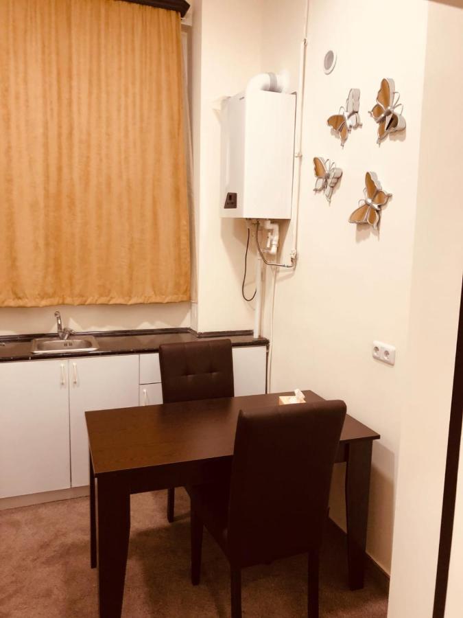 It Hotel Tumanyan Street Γιερεβάν Εξωτερικό φωτογραφία